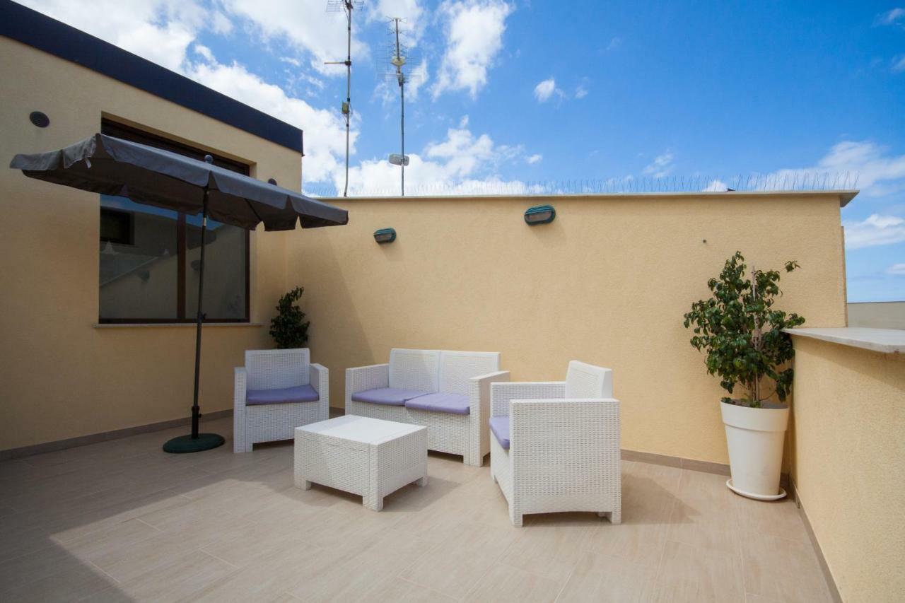 Casa Vacanze Del Golfo カステッランマーレ・デル・ゴルフォ エクステリア 写真