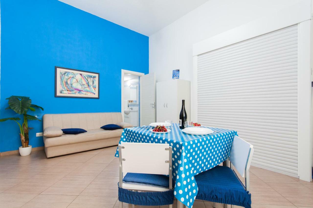 Casa Vacanze Del Golfo カステッランマーレ・デル・ゴルフォ エクステリア 写真