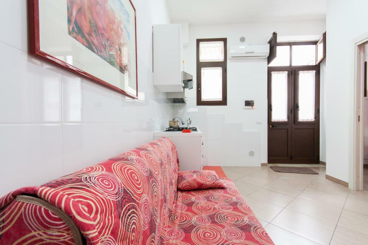 Casa Vacanze Del Golfo カステッランマーレ・デル・ゴルフォ エクステリア 写真
