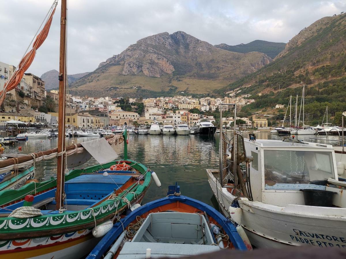 Casa Vacanze Del Golfo カステッランマーレ・デル・ゴルフォ エクステリア 写真
